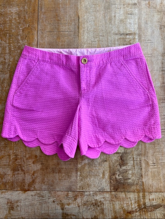 Lilly Pulitzer Pants - Lilly Pulitzer Women’s Buttercup Shorts size 4